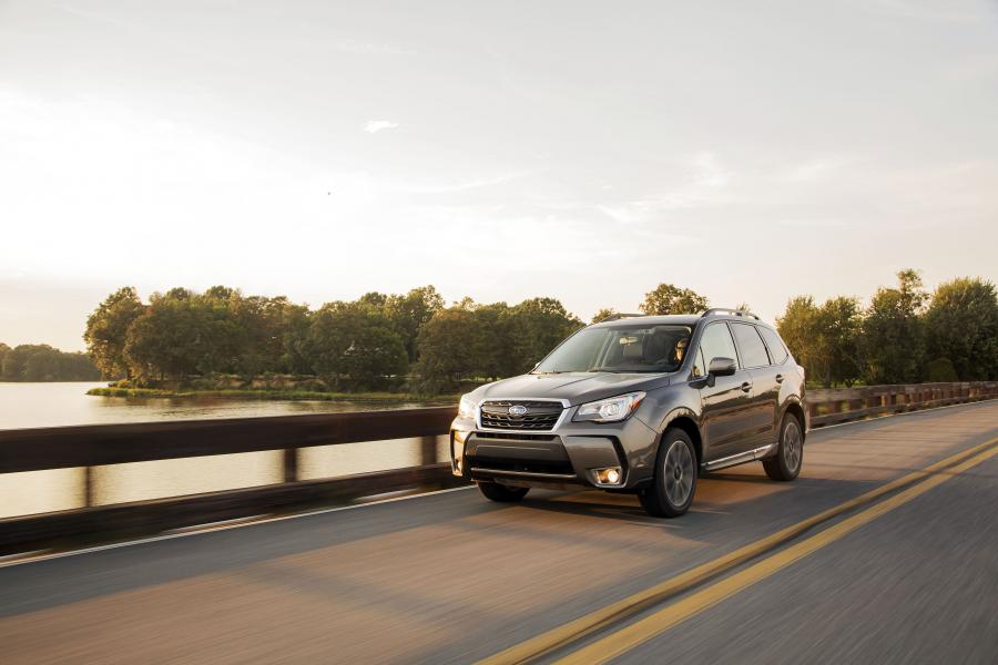  Subaru Forester 2.0XT 2016 года  (US) (фото 11 из 20)
